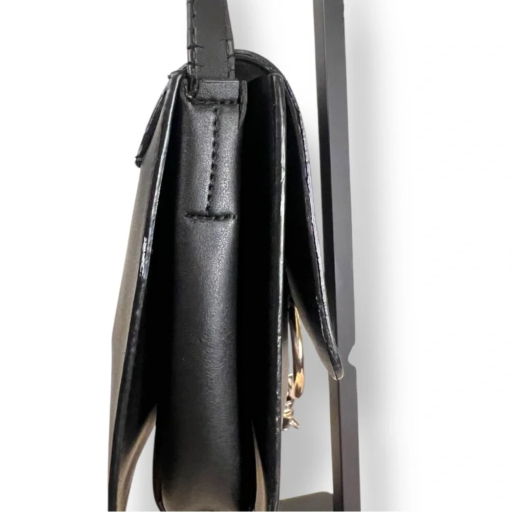 Chloe Faye Black Leather Ring Crossbody Bag - Picture 4 of 12